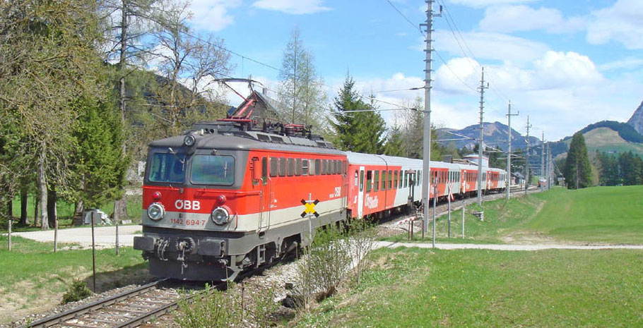 ÖBB 1142 694-7 in Bad-Mitterndorf 27.04.2015 © MAG Eisenbahnmagazin Archiv