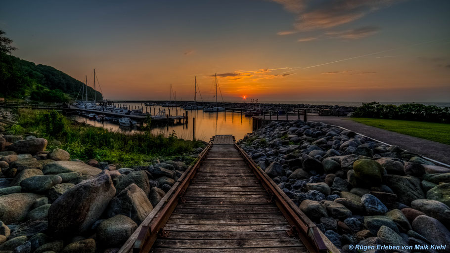 Lohme Hafen im Sonnenuntergang