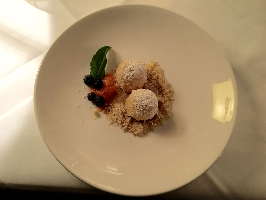 Köstliche Topfenknödel!