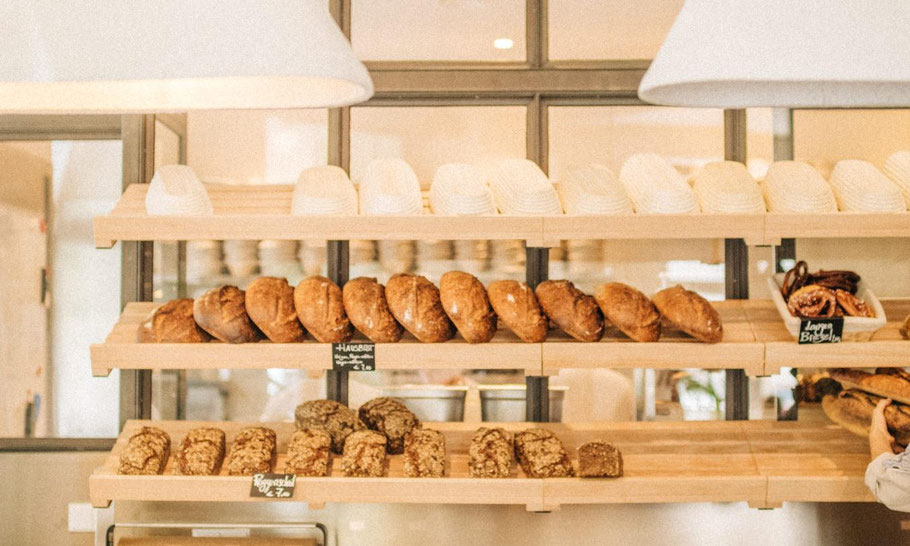 The Best Bakeries in Berlin: Where to Find Delicious German Bread and Sweet Treats?! 