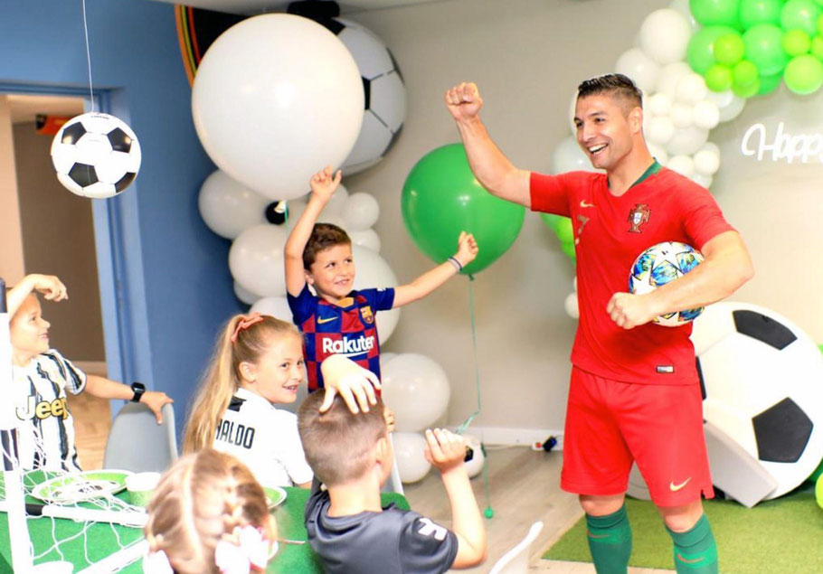 Fotballbursdag for barn i Norge - Saki freestyle proff