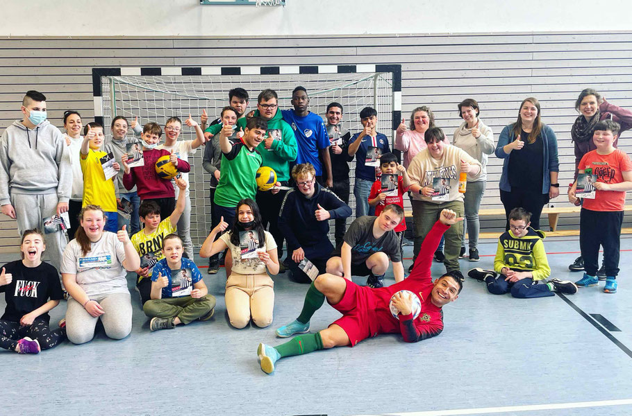 Fußball-Künstler Saki Inklusion Kinder mit geistiger Behinderung AWO Förderschule