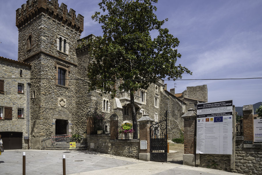 Bild: Eingang zur Abbaye Sainte Marie in Arles-sur-Tech