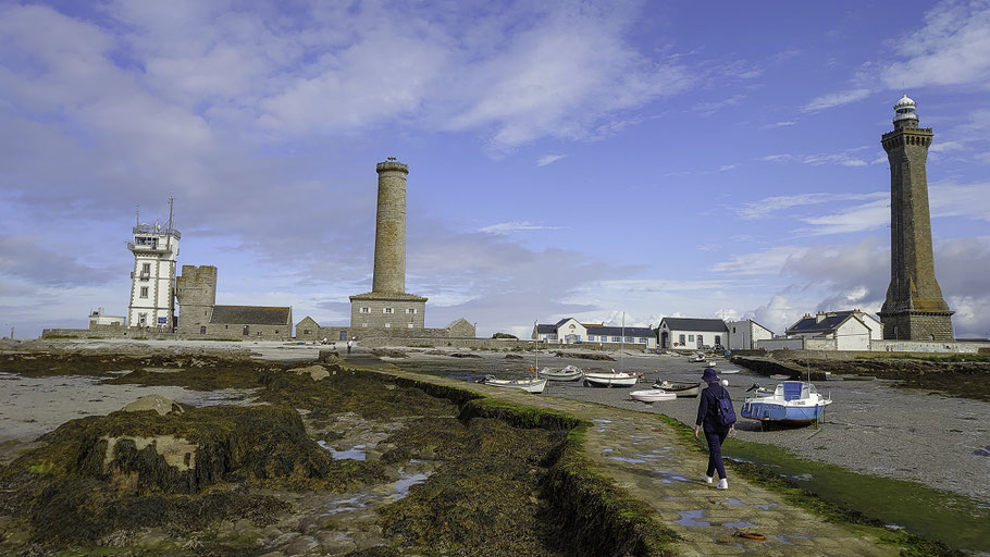 Bild: Am Pointe de Penmarc´h mit  Sempaphore der Marine, vieux Phare de Penmarc´h und Phare d'Eckmühl 