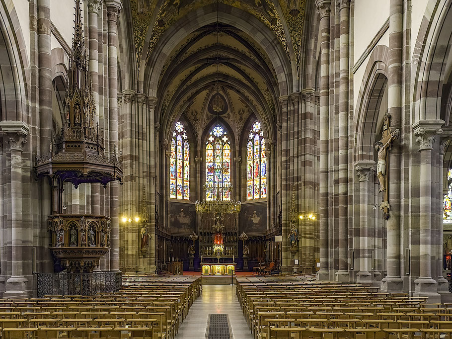 Bild: Blick in das Innere der Église Saints-Pierre et Paul in Obernai