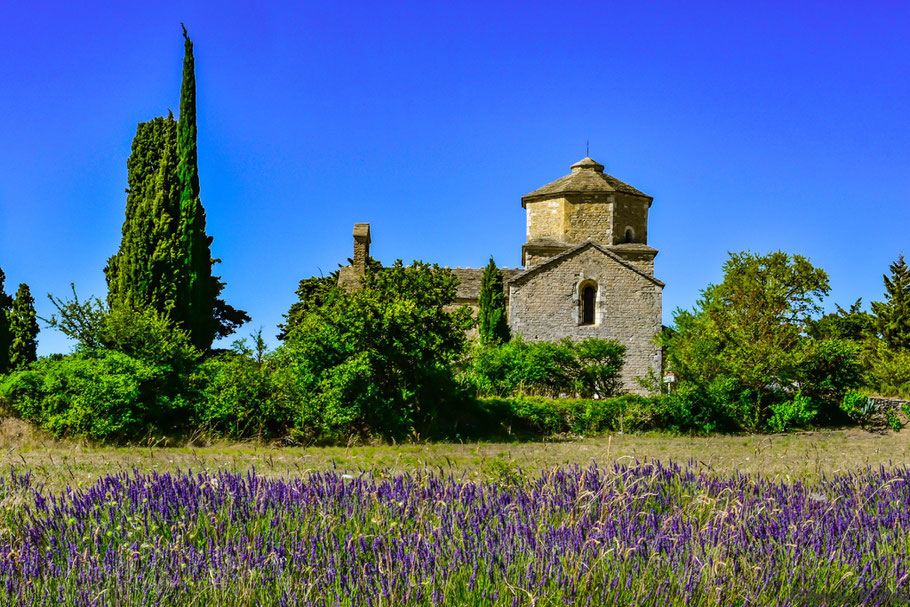 Bild: Chapelle St.-Pierre de Larnas bei Saint-Montan im Département Ardèche