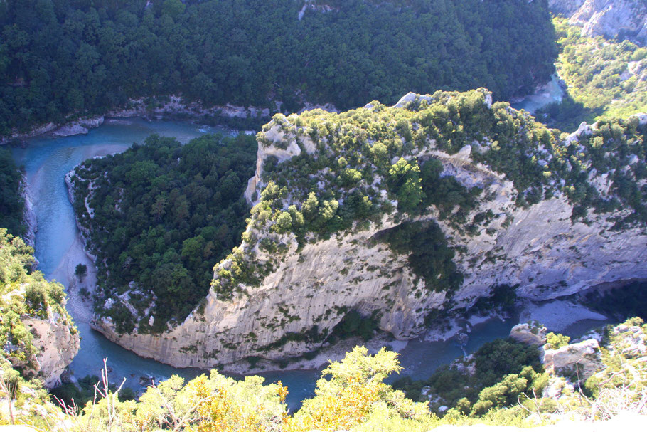 Bild: Blick auf die Mescla in den Gorges du Verdon mit den Flüssen Verdon und Artuby