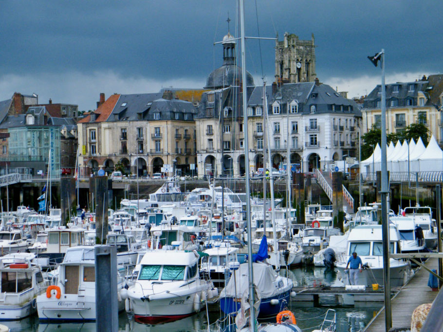 Bild: Dieppe mit Hafen