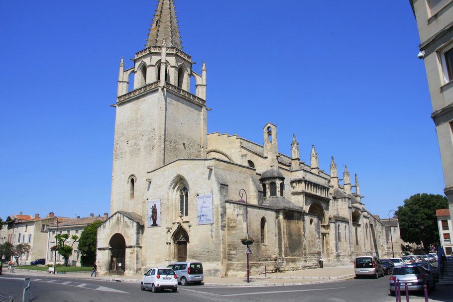 Bild: Collégiale royale Ste.-Marthe in Tarascon