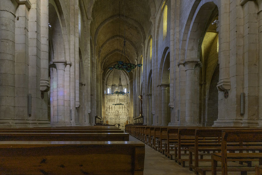 Bild: Blick in das Innere der Abteikirche von Monestir de Santa Maria de Poblet