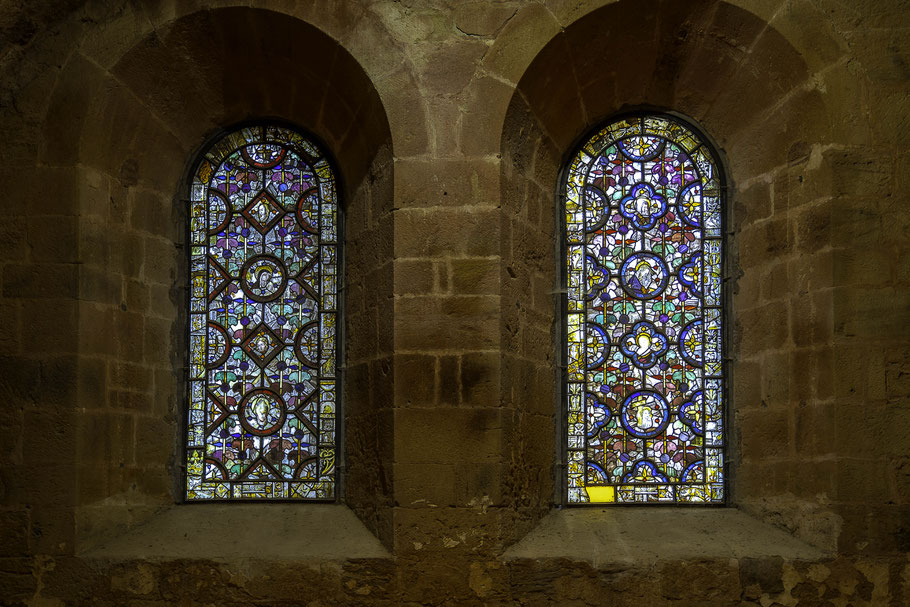 Bild: Glasfenster der Abbaye de Fontfroide 