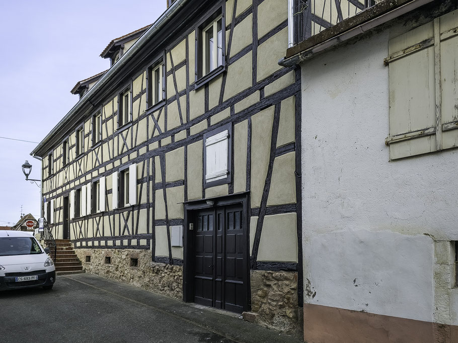 Bild: Das typische Winzerhaus des Bio-Weinguts André Carl & Fils in Dambach-la-Ville