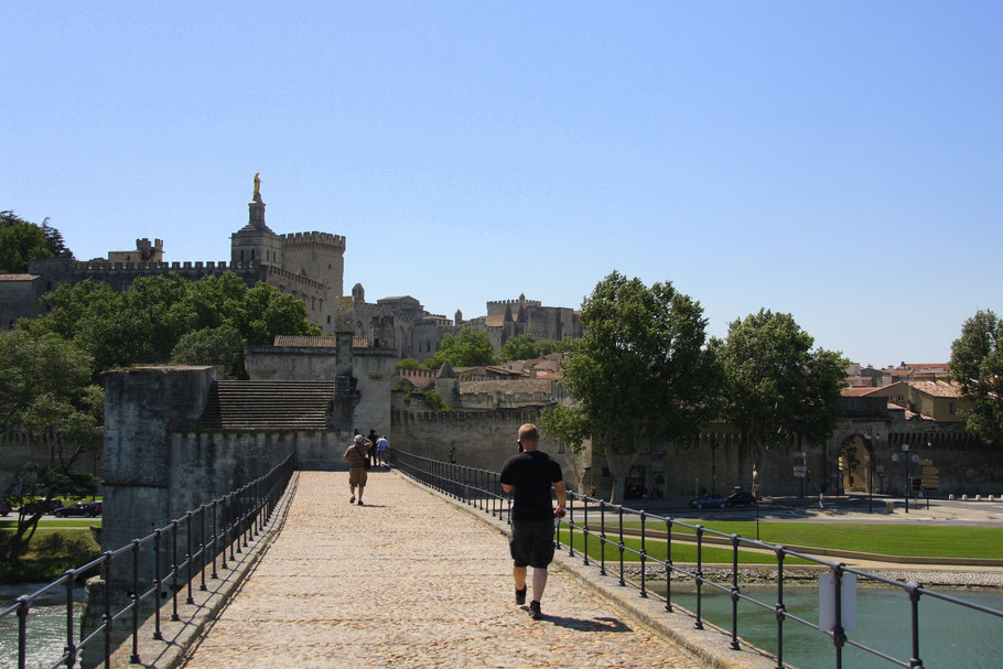 Bild: Pont d´Avignon oder Pont Saint-Bénézet in Avignon