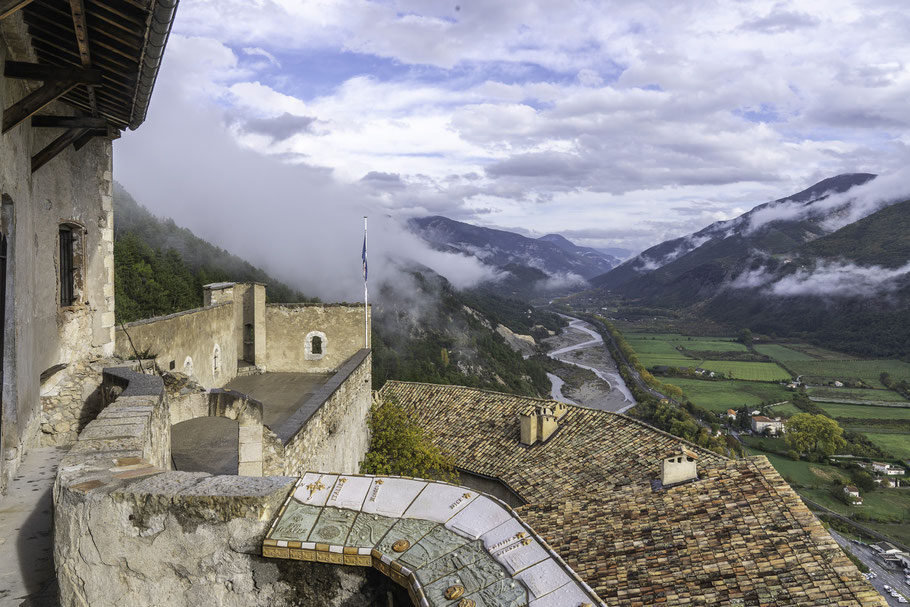 Bild: Ausblick von der Zitadelle in Entrevaux