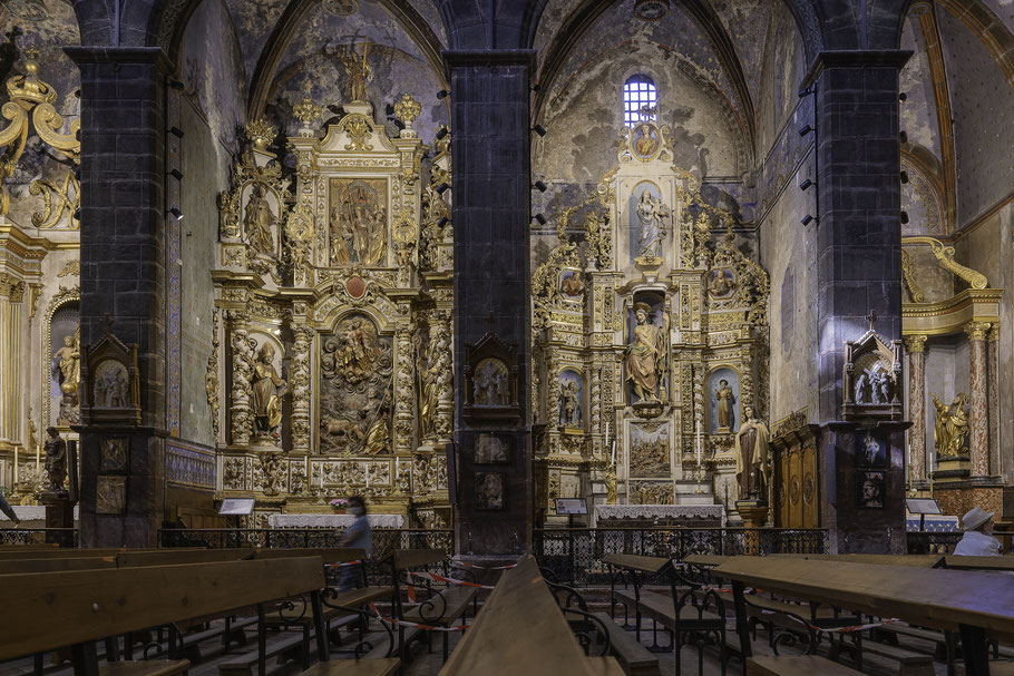 Bild: Seitenaltäre in der Kirche Saint-Pierre in Prades