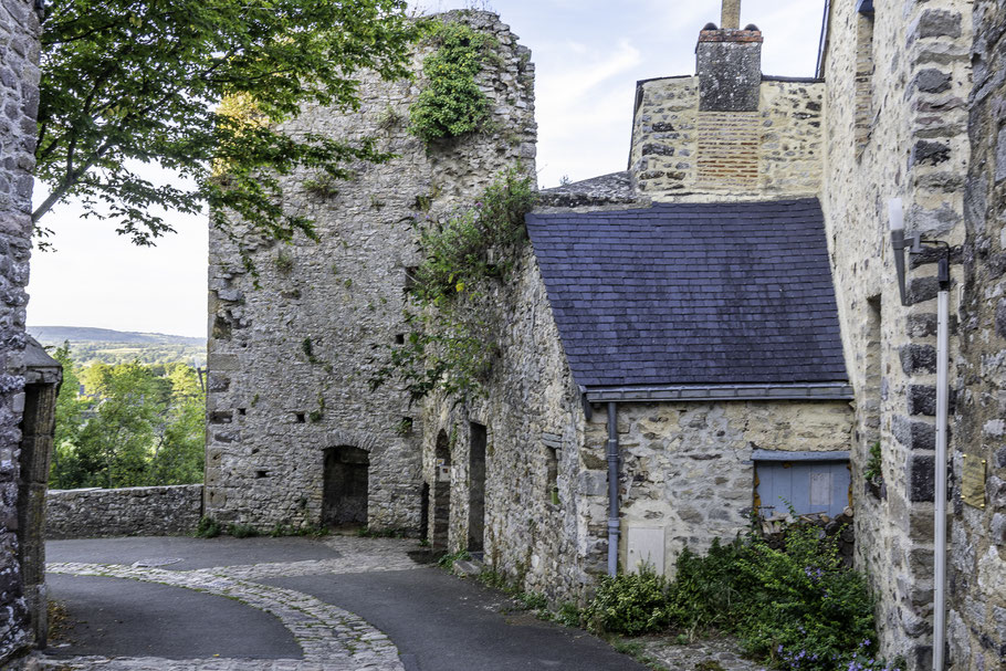 Bild: Porte du Guichet in Sainte-Suzanne-et-Chammes  