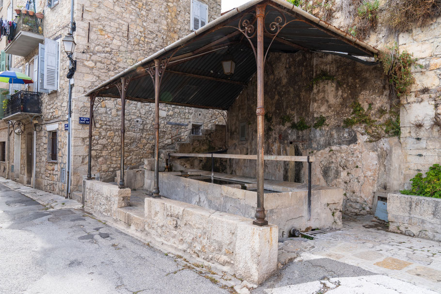 Bild: Blick auf Le Bar-sur-Loup im Département Alpes Maritimes, Frankreich  