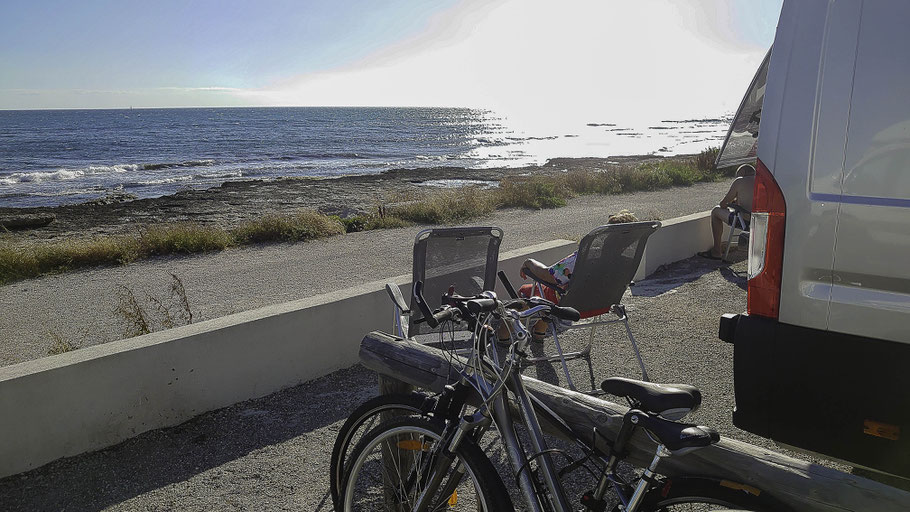 Bild: Wohnmobilstellplatz an der Cote Bleue in Caro