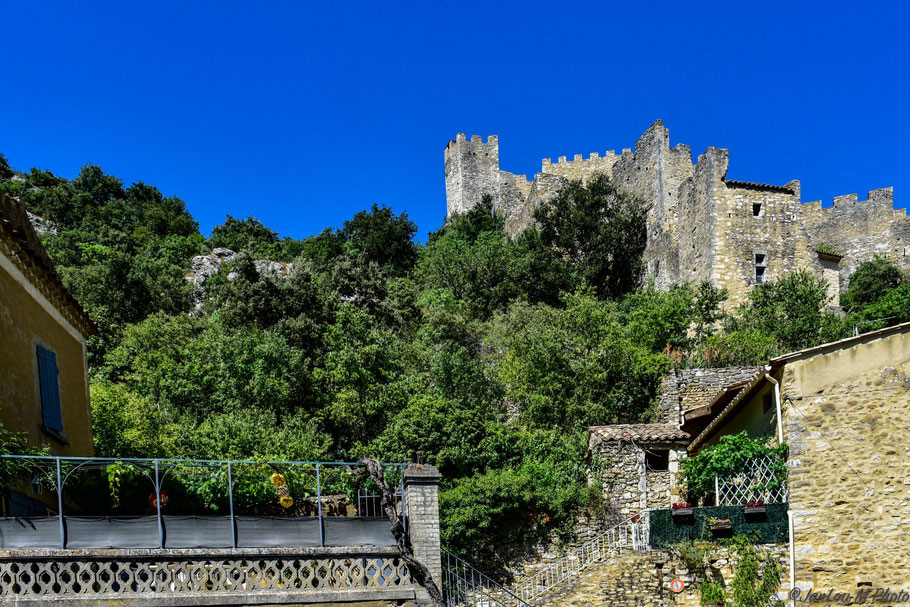 Bild: Blick auf Saint-Montan im Département Ardèche 