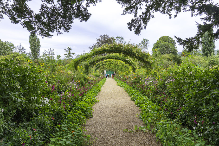 Bild: Im Blumengarten von Claude Monet in Giverny