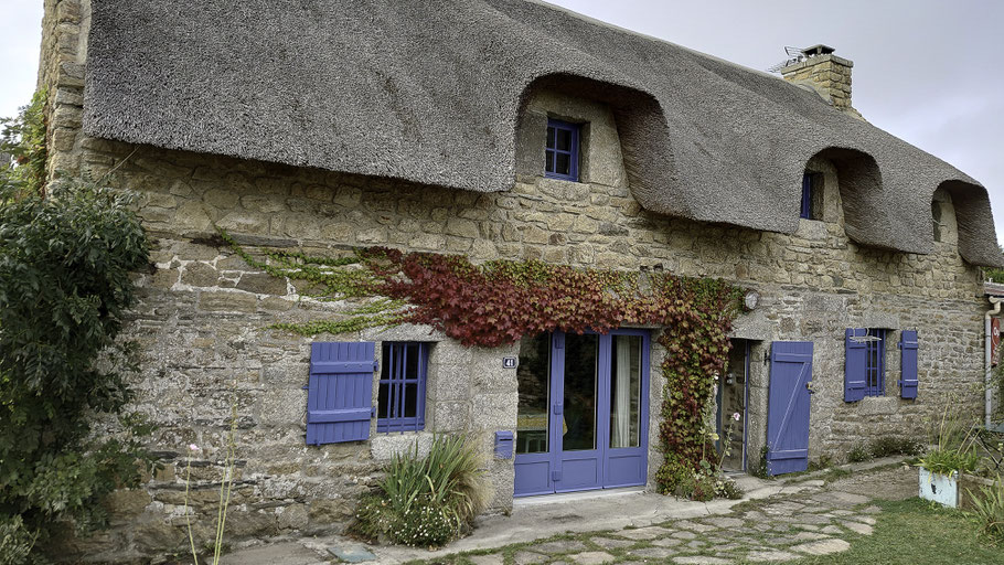 Bild: Kérascoët das bewohnte Museumsdorf, in der Bretagne 