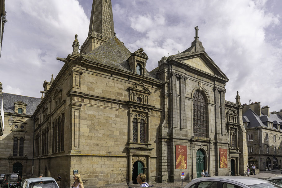 Bild: Front der Cathédrale Saint-Vincent in Saint-Malo