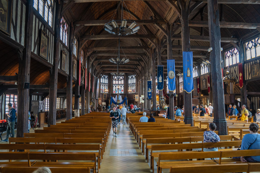 Bild: Honfleur im Département Calvados in der Normandie im Innern der Église Sainte-Catherine