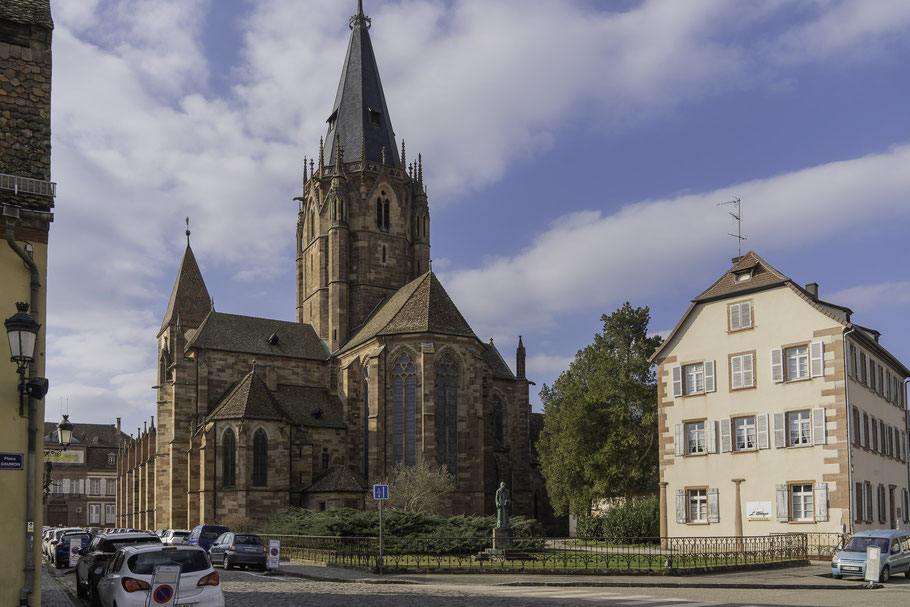 Bild: Église Saint-Pierre-et-Saint-Paul in Wissembourg im Elsass, Frankreich