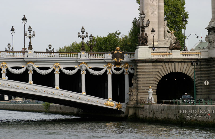 Bild: Pont Alexandré III in Paris