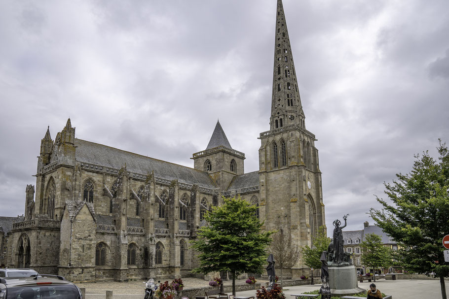 Bild: Kathedrale Saint-Tugdual in Tréguier in der Bretagne