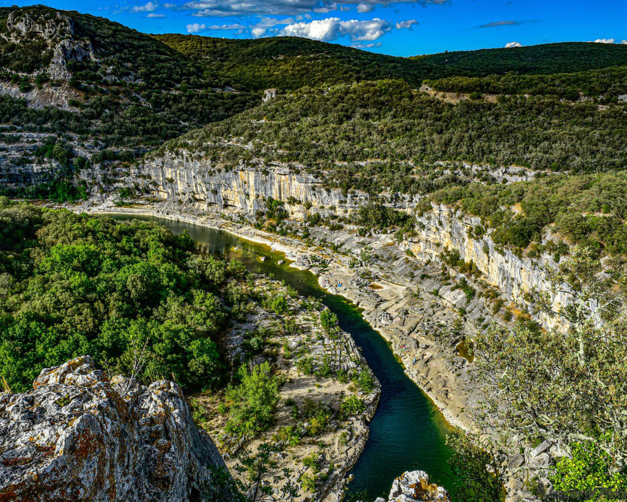 Bild: Blick vom Belvédère du Ranc-Poitu in die Gorges de l´Ardèche 