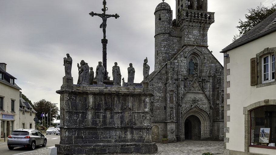  Bild: Notre-Dame de Confort im Ort Le Kaludi, in der Großgemeinde Confort-Meilars, Bretagne 