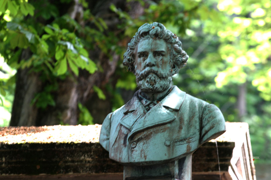 Bild: Cimitiere Père Lachaise in Paris 