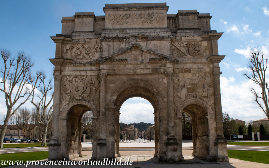 Bild: Arc de Triomphe in Orange, Triumphbogen in Orange 