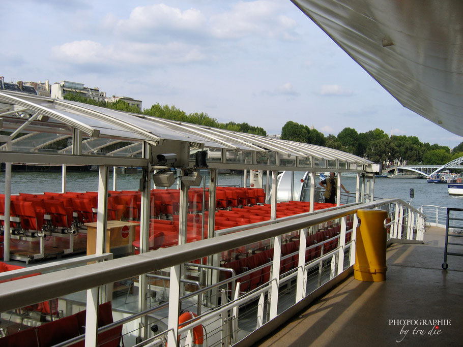 Bild:  Bootsrundfahrt auf der Seine 