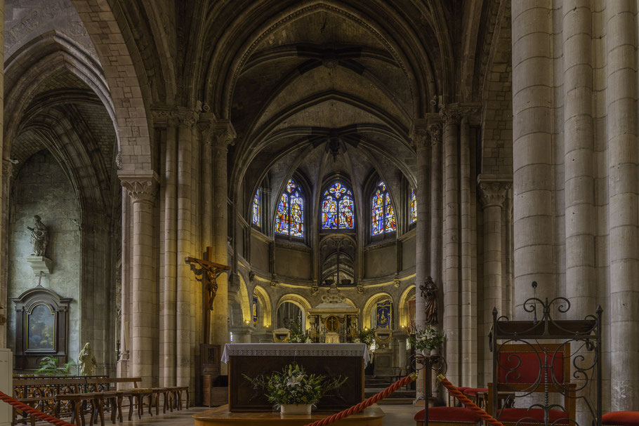 Bild: Der Chor der Collégiale Notre-Dame in Vernon, Normandie
