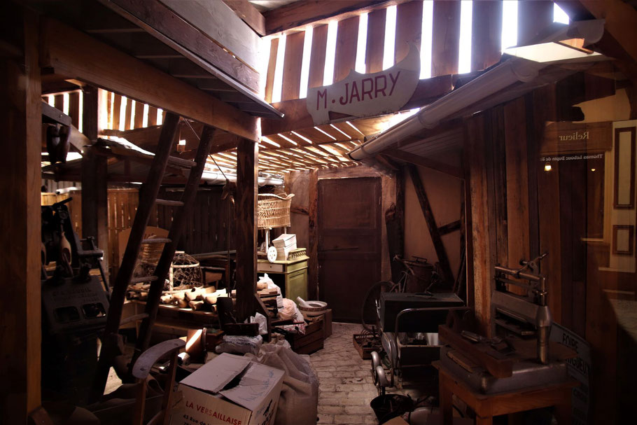 Bild: Musee "La Rue du temps qui passe....."in Allas-les-Mines, Dordogne 