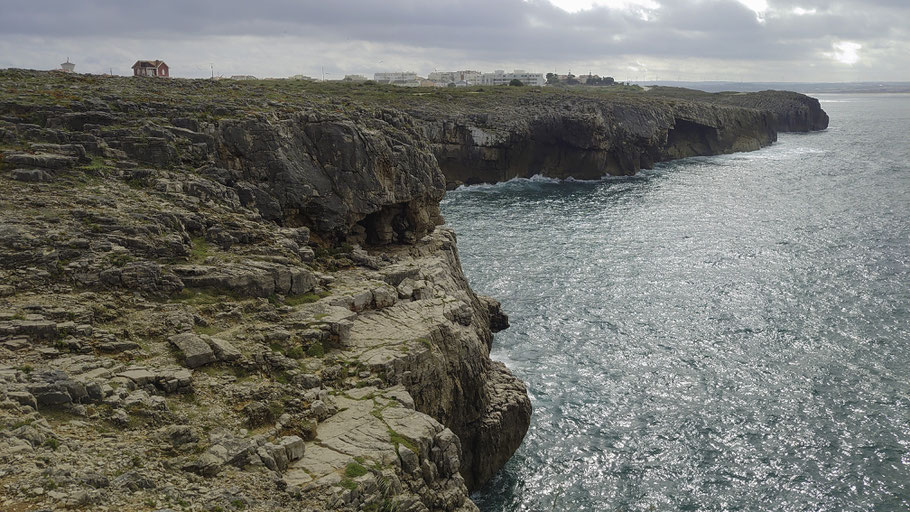 Bild: Steilküste auf der Halbinsel Peniche