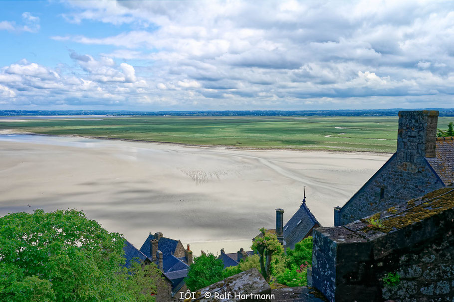 Bild: Blick in die Ferne vom Mont-Saint-Michel