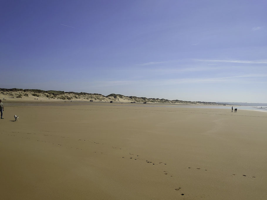 Bild: Am weiten Sandstrand der Dunes de Biville