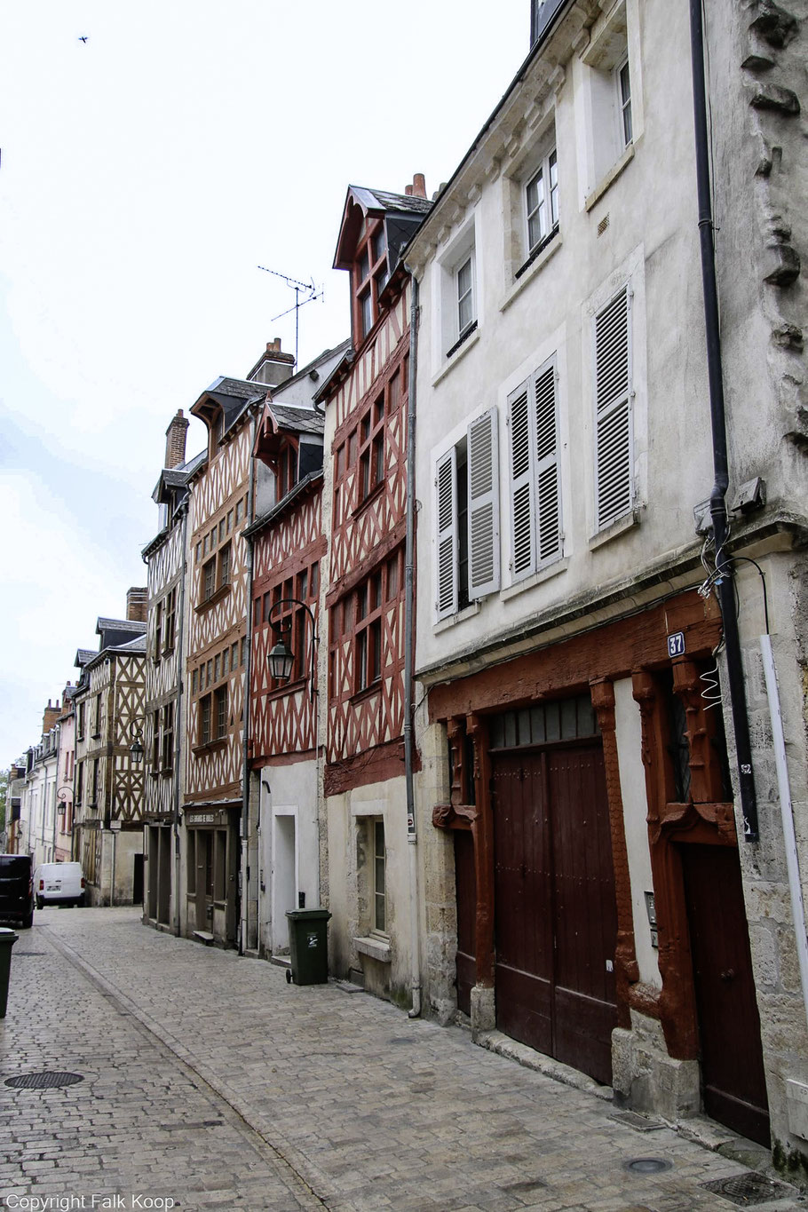 Bild: Fachwerkhäuser in der Altstadt von Orléans