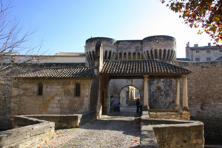 Bild: Porte Notre Dame, Pernes-les-Fontaines