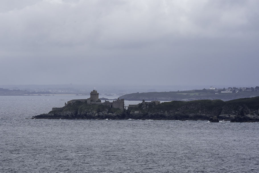 Bild: Cap Fréhel in der Bretagne mit Blick auf Fort la Latte