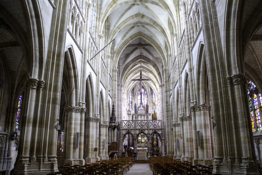 Bild: Basilika Notre Dame de L`Épine (Unserer Lieben Frau vom Dornbusch) 