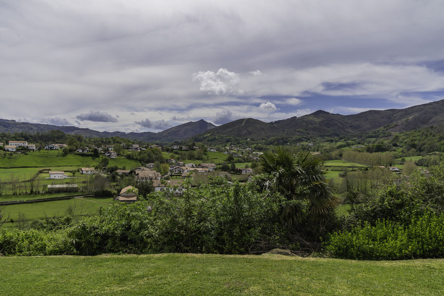 Bild: Blick auf das Umfeld von Sare in französischen Baskenland