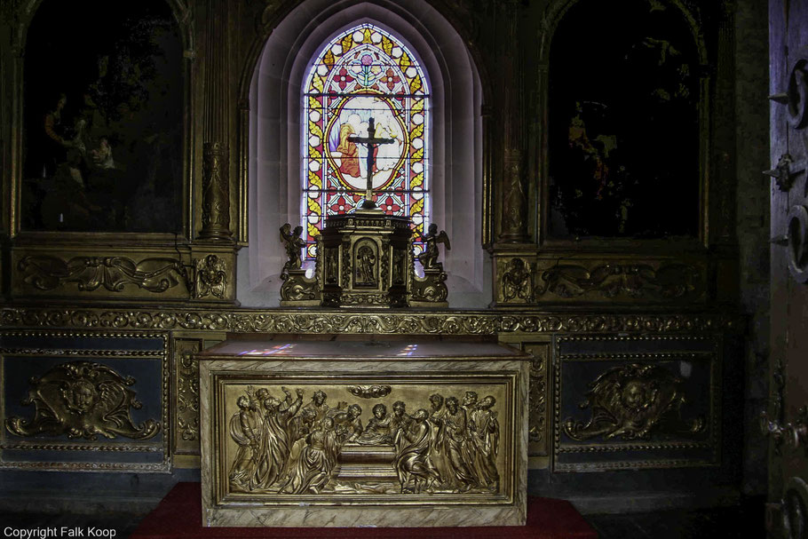 Bild: Krypta von Saint-Amadour in der Basilika Saint-Sauveur
