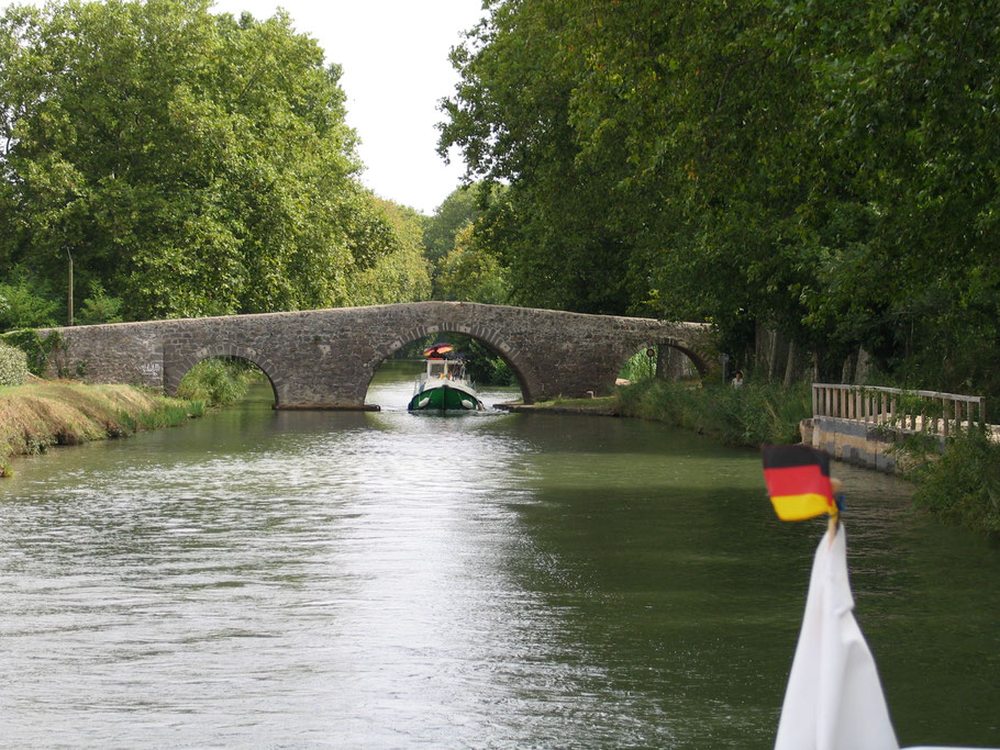 Bild: Hausboot-Tour auf dem Canal du Rhône a Sète und Étang de Thau in den Canal du Midi 