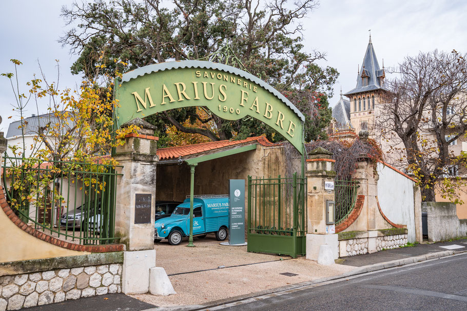 Bild: Einfahrt zur Savonnerie Marius Fabre in Salon-de-Provence 