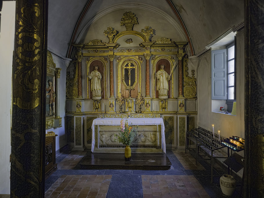 Bild: Seitenkapelle der Monastère Notre-Dame de Sarrance in den Pyrenäen