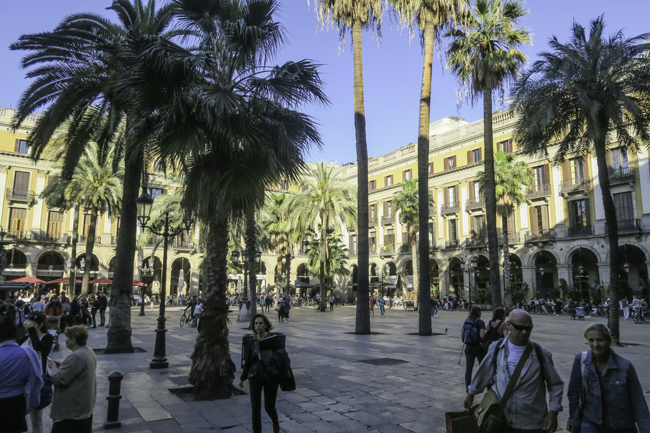 Bild: Plaça Reial in Barcelona